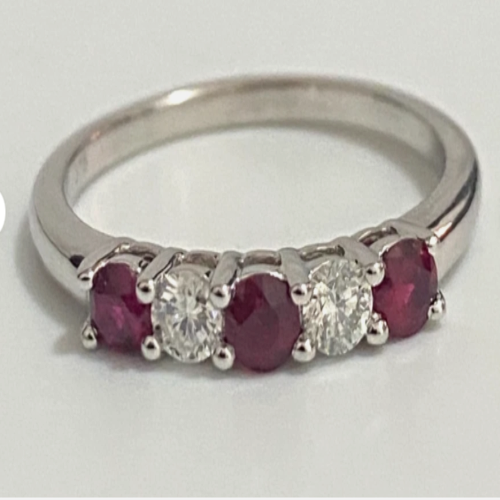 9K White Gold W/ Ruby & Diamond 5 Stone Band Ring Size M 1/2 (US 6.5)
